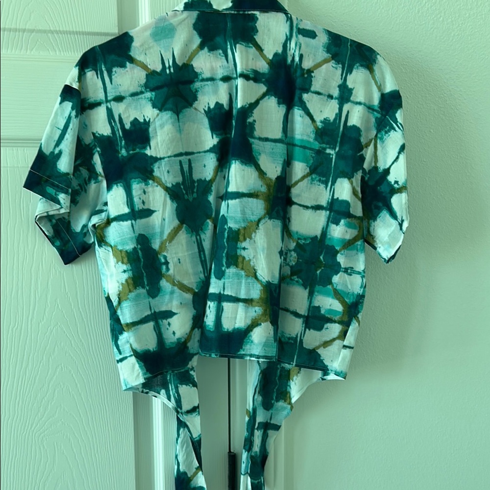 Banana Republic Blue and White Button Down Shirt with Tropical Print - Picture 4 of 4